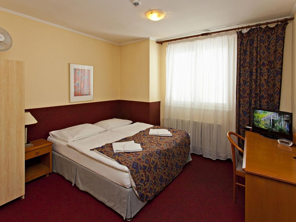 A Plus Hotel & Hostel Prága Kültér fotó