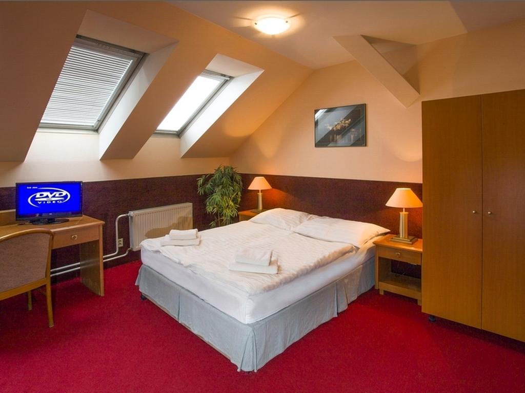 A Plus Hotel & Hostel Prága Kültér fotó