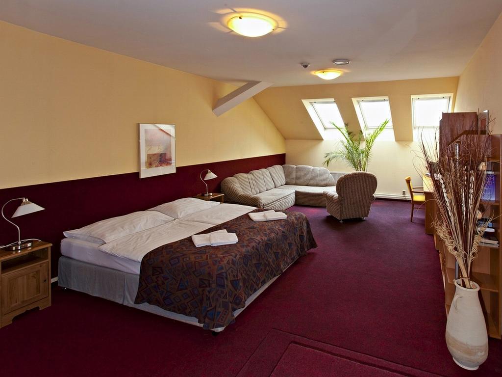 A Plus Hotel & Hostel Prága Kültér fotó